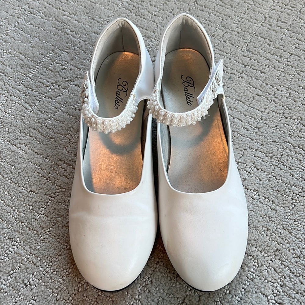 White balleto high heels